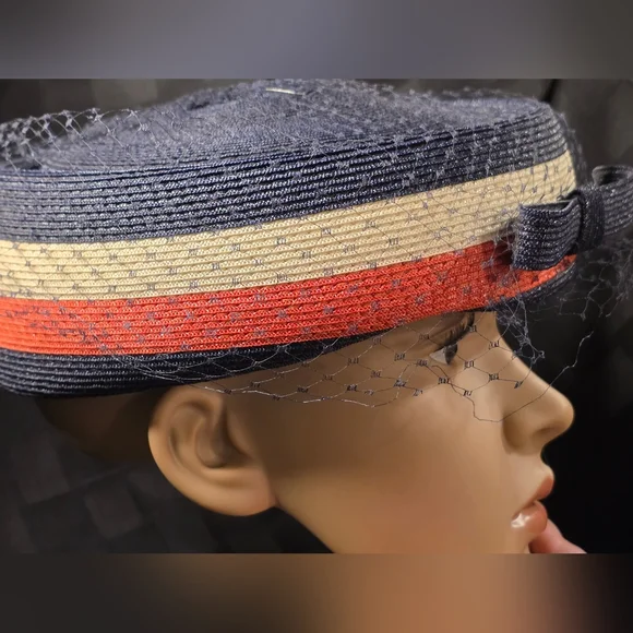 Vintage Pill Box 50s/60s Navy (Red/White/Blue) Woven Straw Veil & Bow SZ Medium - Picture 3 of 14